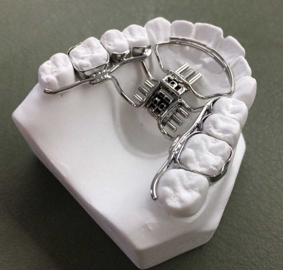 Hàm nắn ốc nong 3 chiều Hàm nắn ốc nong 3 chiều